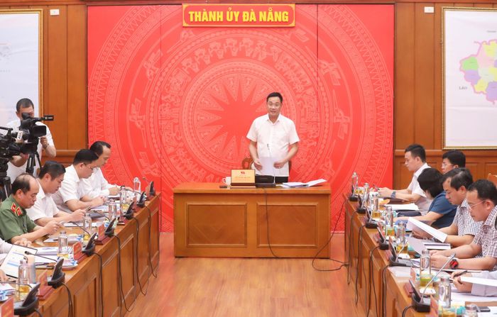Quang cảnh phiên họp. Ảnh: NGỌC PHÚ