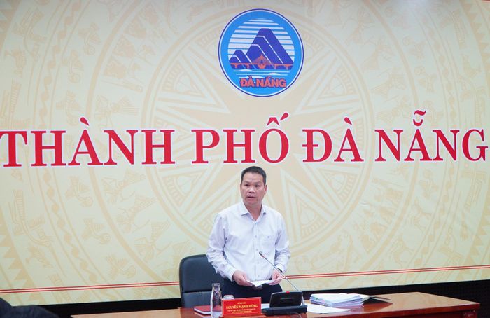 Bí thư Đảng ủy UBND thành phố, Chủ tịch UBND thành phố Nguyễn Mạnh Hùng phát biểu kết luận hội nghị. Ảnh: VINH ANH