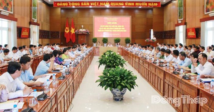 Quang cảnh hội nghị.