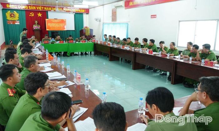 Quang cảnh hội nghị.