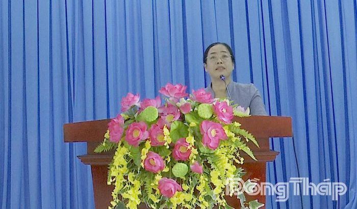 Đồng chí Nguyễn Thị Hồng Phượng phát biểu chỉ đạo hội nghị.