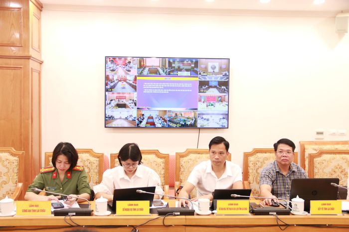 Đại biểu tỉnh Lai Châu dự hội nghị.