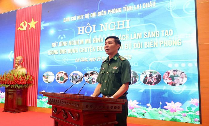 Đại tá Nguyễn Ngọc Ánh - Phó Chỉ huy trưởng kiêm Tham mưu trưởng Ban Chỉ huy BĐBP Lai Châu phát biểu kết luận hội nghị.