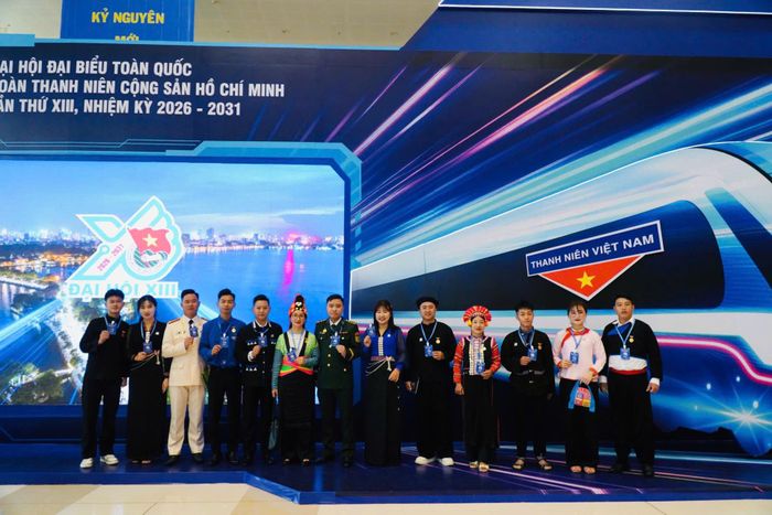Thanh niên ưu tú của tỉnh Lai Châu dự Đại hội.