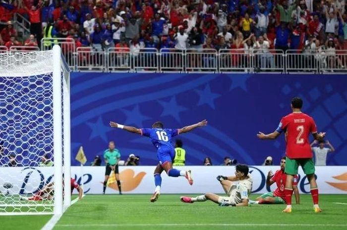  Lenny Joseph mở tỷ số trận đấu (Ảnh: FIFA) 