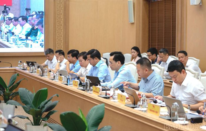 Các đại biểu dự hội nghị.