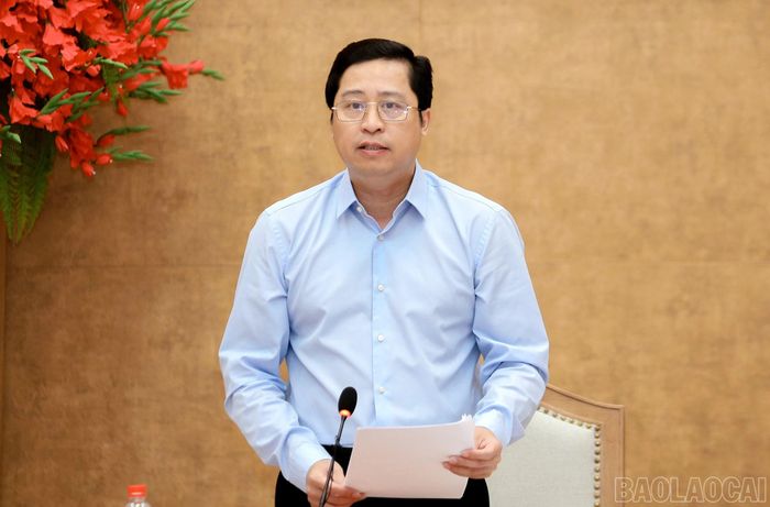 Đồng chí Dương Quốc Huy - Bí thư Tỉnh ủy phát biểu kết luận buổi làm việc.