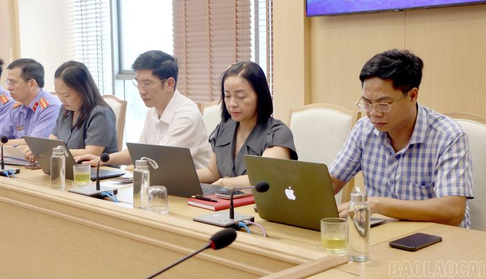 Các đại biểu tham dự tọa đàm.