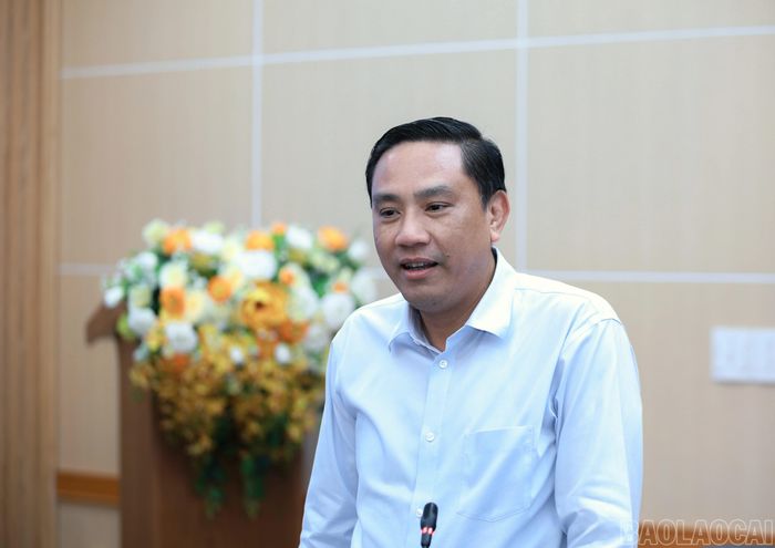 Phát biểu tại buổi làm việc, Phó Bí thư Thường trực Tỉnh ủy Hoàng Giang đề nghị ngành giáo dục và đào tạo tiếp tục chăm lo hơn nữa cho học sinh, nhất là triển khai hiệu quả các chính sách của Đảng và Nhà nước; kết nối mạnh mẽ với các doanh nghiệp trong việc tạo nguồn, tạo việc làm; vừa học nghề, vừa học văn hóa. Cùng với đó, chăm lo đời sống vật chất, tinh thần cho đội ngũ cán bộ giáo viên; chăm lo trường lớp…