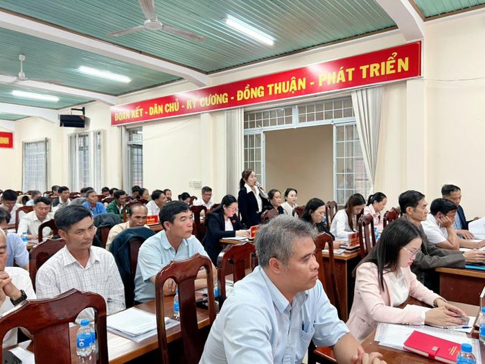 Đề án Sắp xếp, sáp nhập thôn trên địa bàn xã đã được thông qua tại Kỳ họp HĐND xã Tà Hine khóa XIII, nhiệm kỳ 2026 - 2031