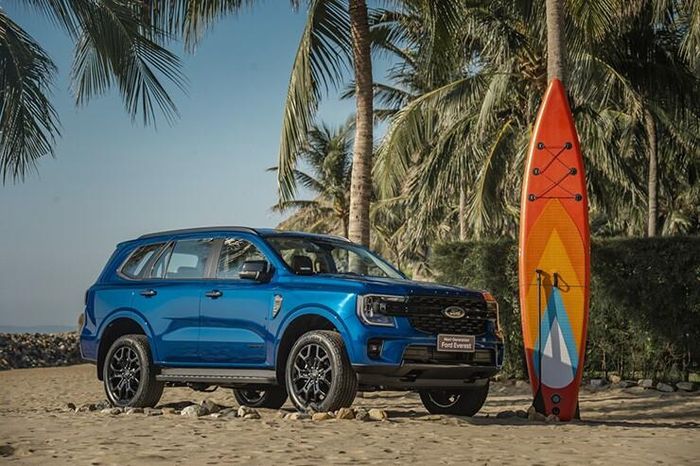 Cụm đèn LED Matrix đặc trưng trên Ford Everest mới