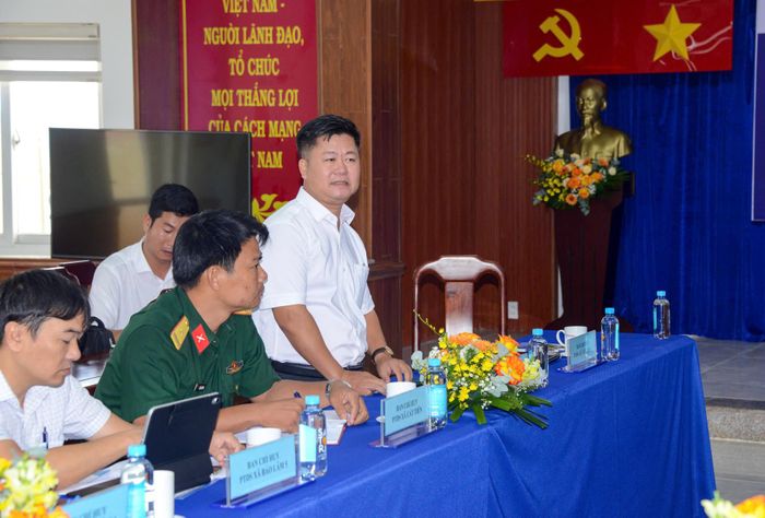 Ông Nguyễn Ngọc Nhì, Phó Chủ tịch UBND xã Đắk Lua (TP Đồng Nai) phát biểu tại hội nghị