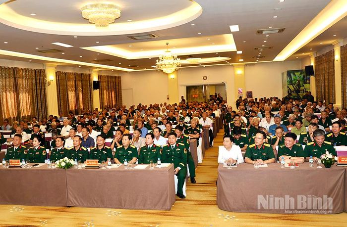 Các đại biểu dự gặp mặt.