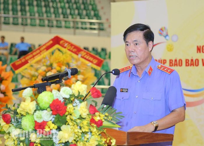 Đồng chí Nguyễn Quang Dũng, Phó Viện trưởng Viện KSND Tối cao phát biểu khai mạc Hội thao.