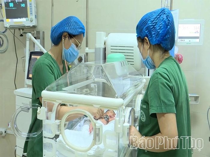 Hệ thống lồng ấp hiện đại tại Khoa Cấp cứu - Hồi sức tích cực sơ sinh nâng cao chất lượng điều trị trẻ sơ sinh.