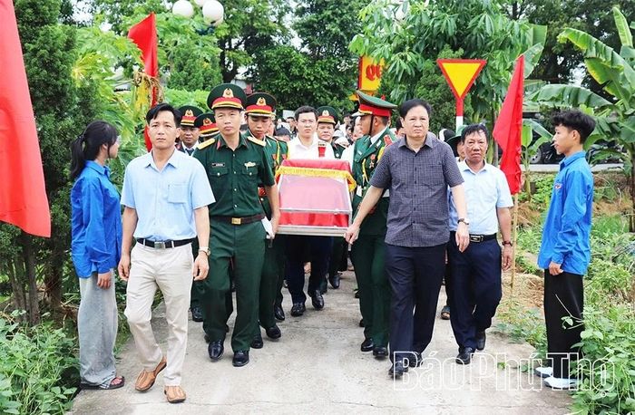 Quy tập liệt sĩ tại xã Hoàng An, tỉnh Phú Thọ.