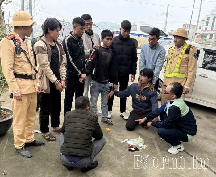 Đội Cảnh sát giao thông số 2 phát hiện nhóm đối tượng sử dụng ma túy khi tham gia giao thông.