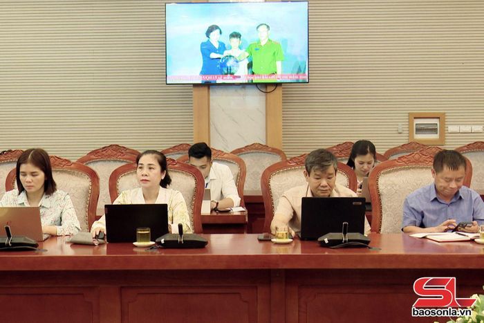 Các đại biểu dự Hội nghị tại điểm cầu Sơn La.