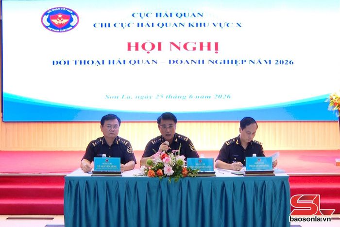 Chi cục Hải quan khu vực X giải đáp kiến nghị của doanh nghiệp.