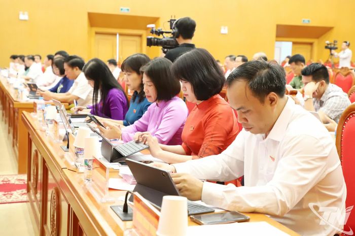 Các đại biểu dự Kỳ họp.