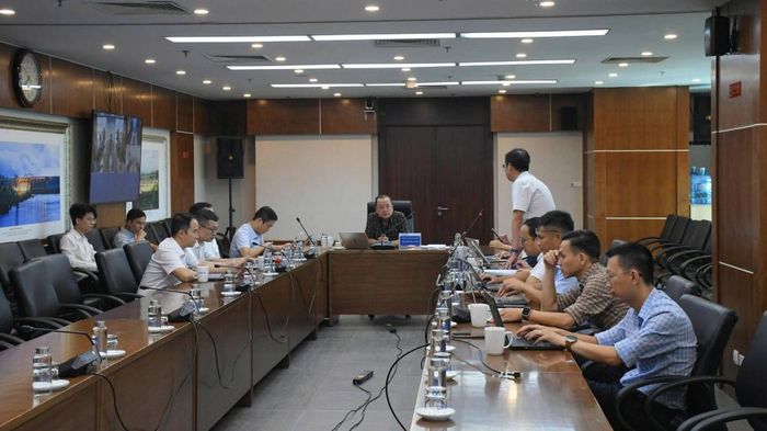 Ban Chỉ đạo bảo đảm cung ứng điện năm 2026 của NSMO họp phiên thứ 8 nhằm đánh giá tình hình vận hành hệ thống điện quốc gia trong đợt cao điểm nắng nóng và triển khai các giải pháp bảo đảm cung ứng điện an toàn, ổn định