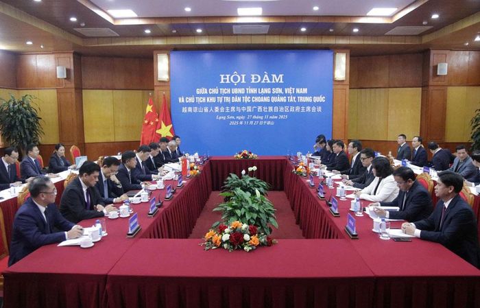 Hội đàm giữa Chủ tịch UBND tỉnh Lạng Sơn, Việt Nam và Chủ tịch Chính quyền nhân dân Khu tự trị dân tộc Choang Quảng Tây, Trung Quốc - Lạng Sơn, tháng 112025