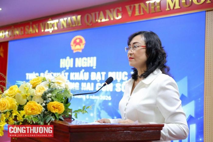 Thứ trưởng Bộ Công Thương Phan Thị Thắng phát biểu khai mạc Hội nghị