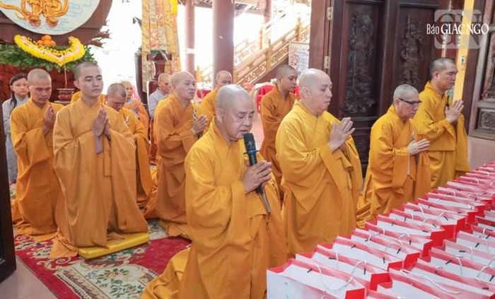 Thượng tọa Thích Từ Trí, Phó ban Quản trị tổ đình Giác Lâm tác bạch