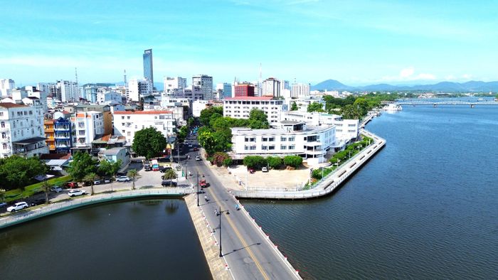 Tuyến đường có điểm đầu từ Đập Đá, phường Thuận Hóa và điểm cuối ở cầu Vân Dương, phường Vỹ Dạ với tổng đầu tư hơn 267 tỷ đồng.