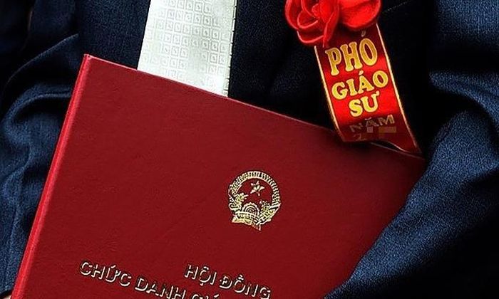 Điểm điều chỉnh quan trọng trong quy định mới về xét, bổ nhiệm giáo sư, phó giáo sư là việc bổ nhiệm chức danh giáo sư, phó giáo sư gắn với vị trí việc làm, định hướng phát triển của cơ sở giáo dục đại học.