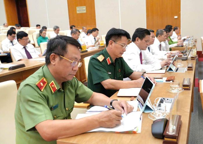 Các đại biểu tham dự kỳ họp