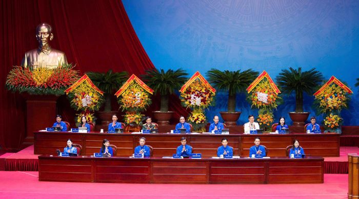 Đoàn Chủ tịch Đại hội