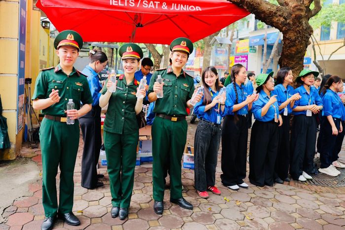 Theo Đại úy Bùi Tuấn Ngọc, thanh niên Việt Nam hiện nay chưa bao giờ thiếu khát vọng hay sáng tạo, nhưng vấn đề nằm ở phương thức khơi gợi.