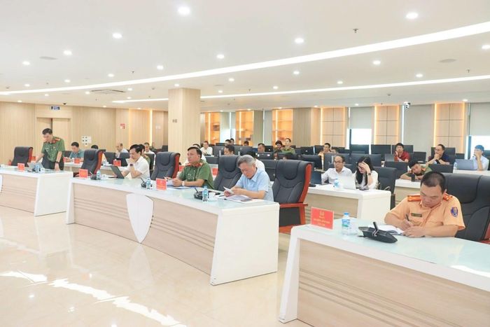 Toàn cảnh hội nghị