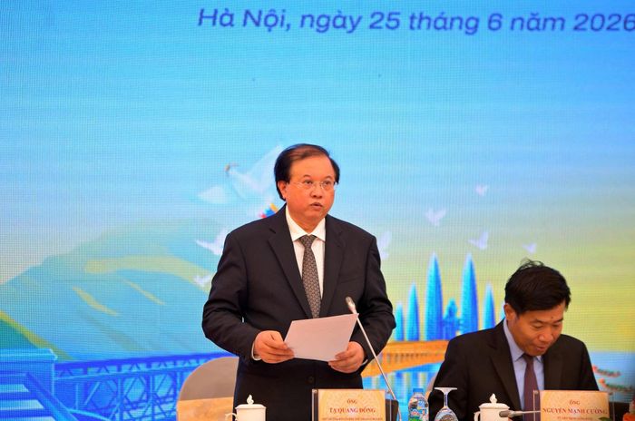 Thứ trưởng Bộ Văn hóa, Thể thao và Du lịch Tạ Quang Đông đánh giá cao sự chủ động, quyết tâm của tỉnh Quảng Trị trong việc xây dựng và tổ chức Lễ hội Vì Hòa bình năm 2026