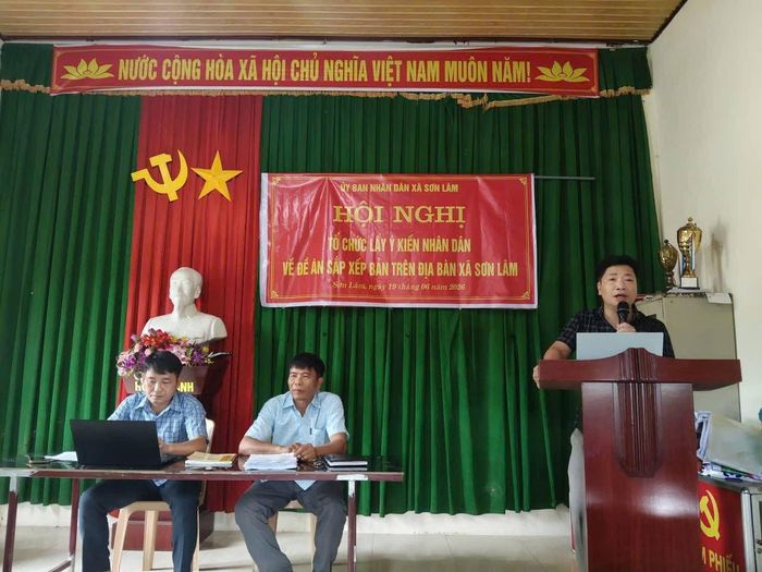 Hội nghị lấy ý kiến nhân dân về Đề án sắp xếp bản