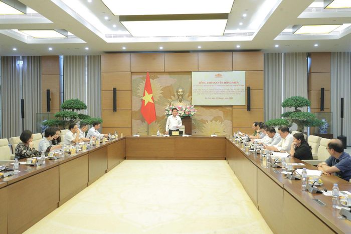 Quang cảnh cuộc làm việc