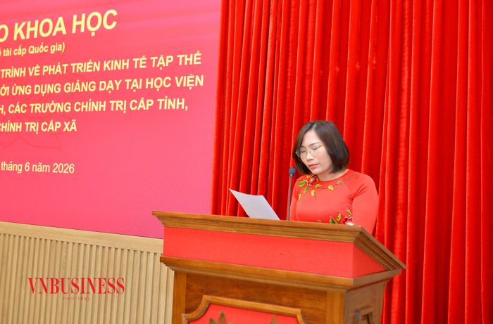 TS. Trần Thị Thái - Học viện Chính trị Quốc gia Hồ Chí Minh phát biểu giới thiệu nhiệm vụ tại Hội thảo.