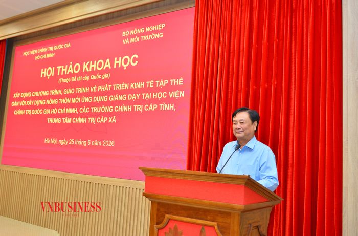 Nguyên Phó Chủ tịch Quốc hội, nguyên Bộ trưởng Bộ NN&amp;PTNT Lê Minh Hoan phát biểu tại Hội thảo.