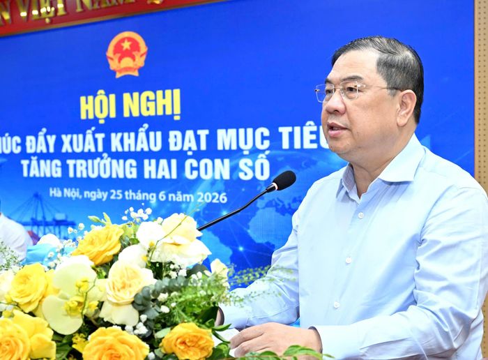 Phó Thủ tướng Thường trực Phạm Gia Túc phát biểu tại hội nghị. Ảnh: Cấn Dũng