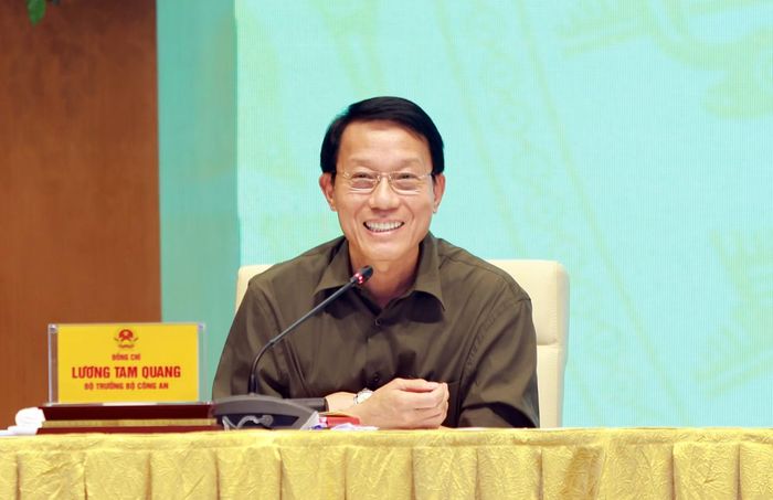 Bộ trưởng Lương Tam Quang đề xuất Chính phủ trao quyền chủ động tối đa, gắn với xác định rõ trách nhiệm của người đứng đầu bộ, ngành, vì nếu không có sự dẫn dắt, không có sự phân vai của bộ, ngành thì rất khó thực hiện.