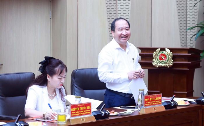  Đồng chí Vy Tư Liệu, thành viên Đoàn khảo sát trao đổi tại buổi làm việc. 