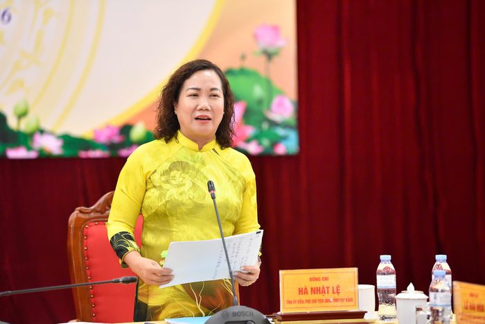 Phó Chủ tịch UBND tỉnh Hà Nhật Lệ phát biểu tại tọa đàm.