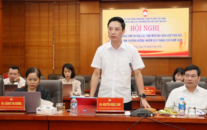 Đại biểu tỉnh Lào Cai phát biểu tại hội nghị.