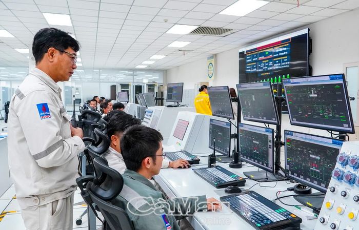 Nguồn thu từ cụm khí - điện - đạm Cà Mau tiếp tục giữ vai trò chủ lực, đóng góp quan trọng vào tăng trưởng thu ngân sách của tỉnh sau hợp nhất.