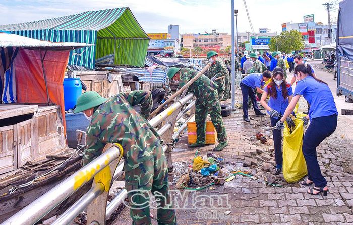 Bài toán môi trường chỉ có thể giải khi có sự chung tay, nâng cao ý thức của người dân.