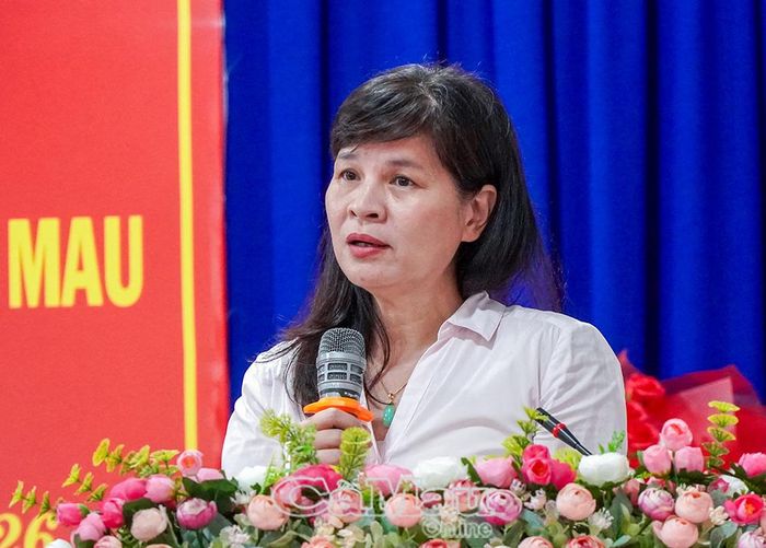  Bà Lê Minh Giang, Giám đốc Quốc gia Làng trẻ em SOS Việt Nam phát biểu tại hội nghị. Ảnh: TRÚC LINH