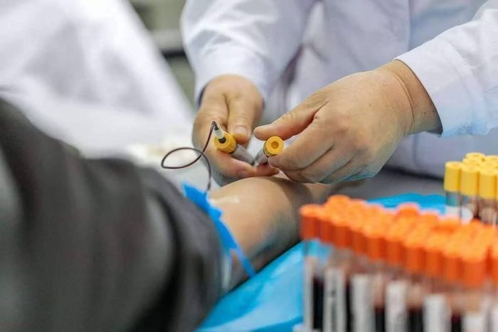 Hãy đi khám khi thấy dấu hiệu bất thường. Ảnh minh họa 