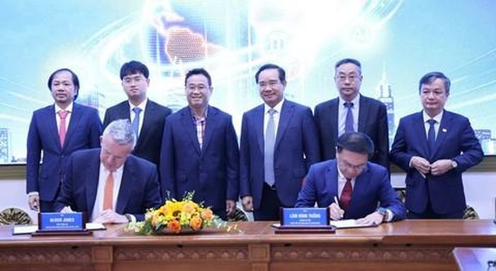 Sở Khoa học và Công nghệ TPHCM cùng Công ty AIC và các đối tác quốc tế ký biên bản ghi nhớ hợp tác (MOU), trao hồ sơ đề nghị cấp giấy chứng nhận đăng ký đầu tư dự án trung tâm dữ liệu AI