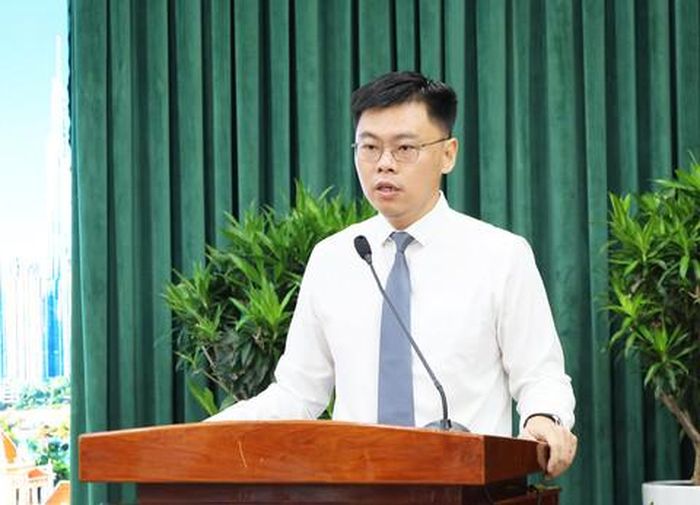 Viện trưởng Viện Nghiên cứu Phát triển TPHCM Trương Minh Huy Vũ phát biểu